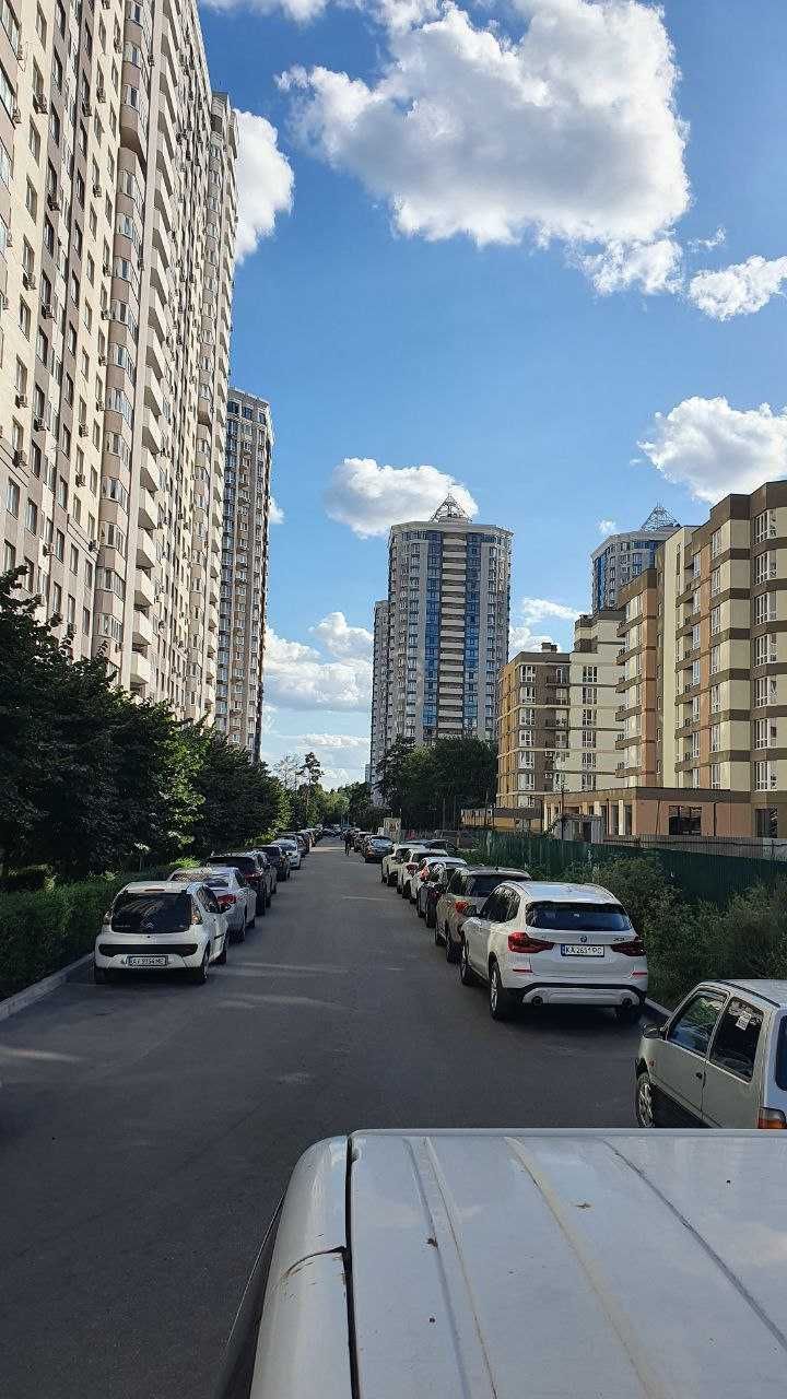 Оренда приміщення вільного призначення 302 м2 Бровари ЖК Крона Парк