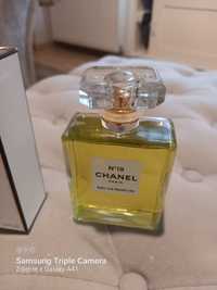 Perfuma Chanel 19