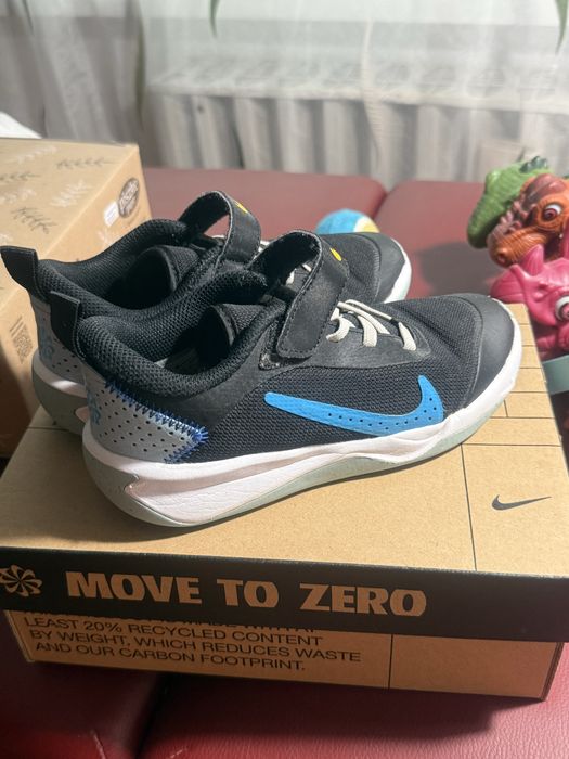 Nike кросівки дятичі