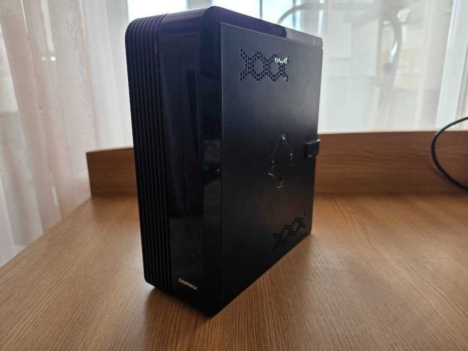 Продам корпус Mini-ITX GameMax ST-103-2U3 + блок живлення 300W