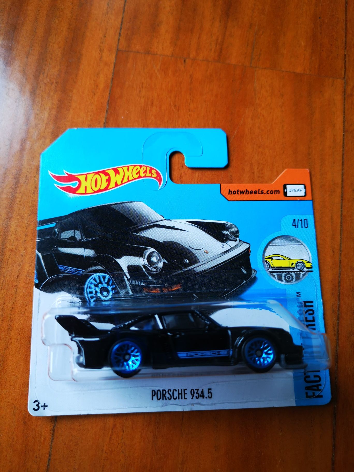 Koenigsegg/volvo hot wheels com portes incluídos