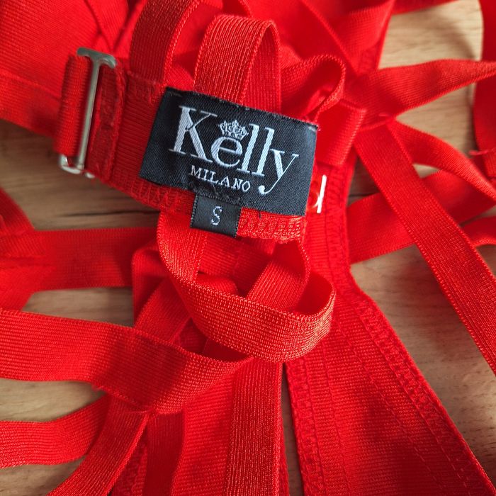 Seksowne body bandażowe Kelly Milano