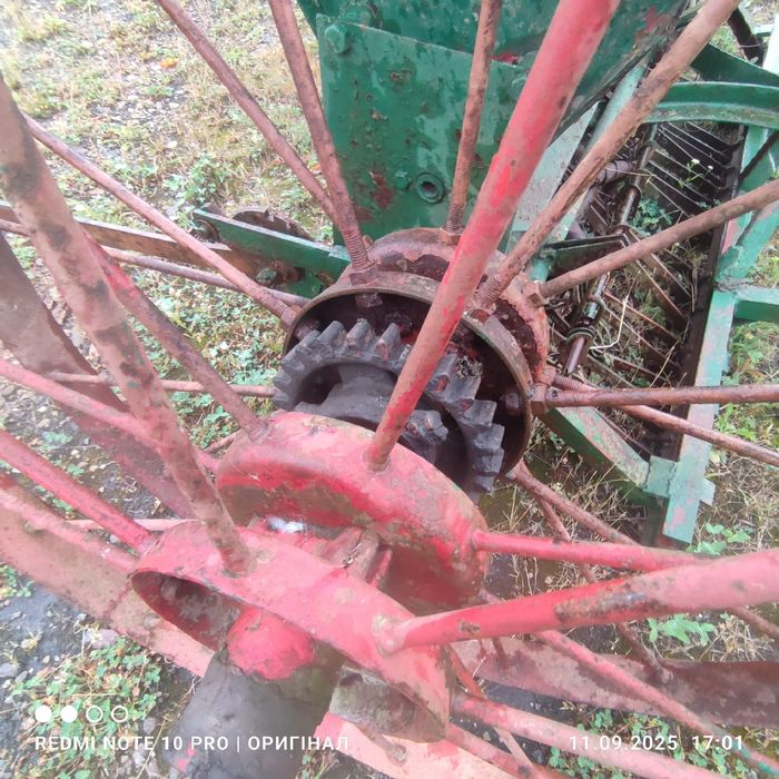 Бункер бачок до сівалки, сивалки, колеса, шестерні, сушники Польща.