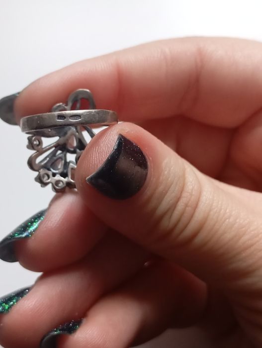 Продам кольцо серебро