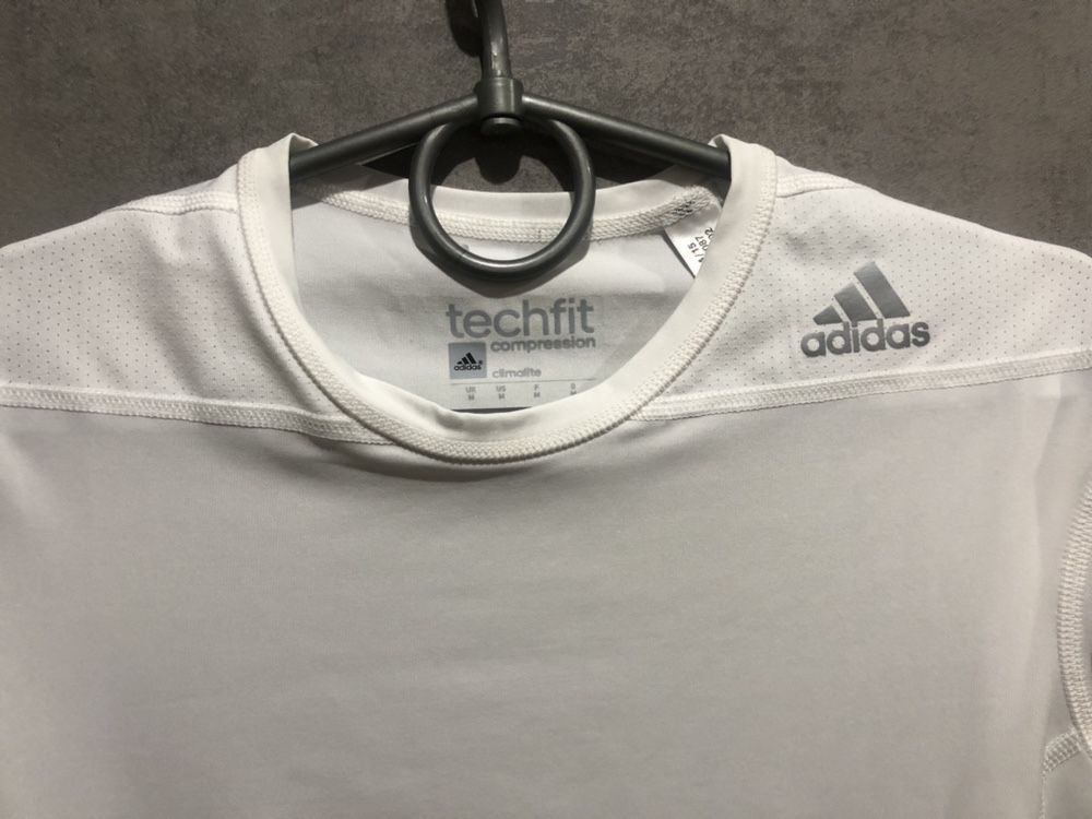 Футболка Adidas Techfit compression