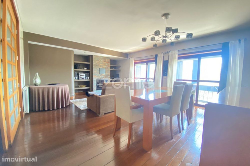 Apartamento com terraço, vistas panorâmicas sobre a cidade