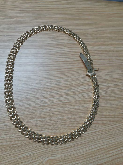 Cinto metálico, dourado, muito resistente - Vintage