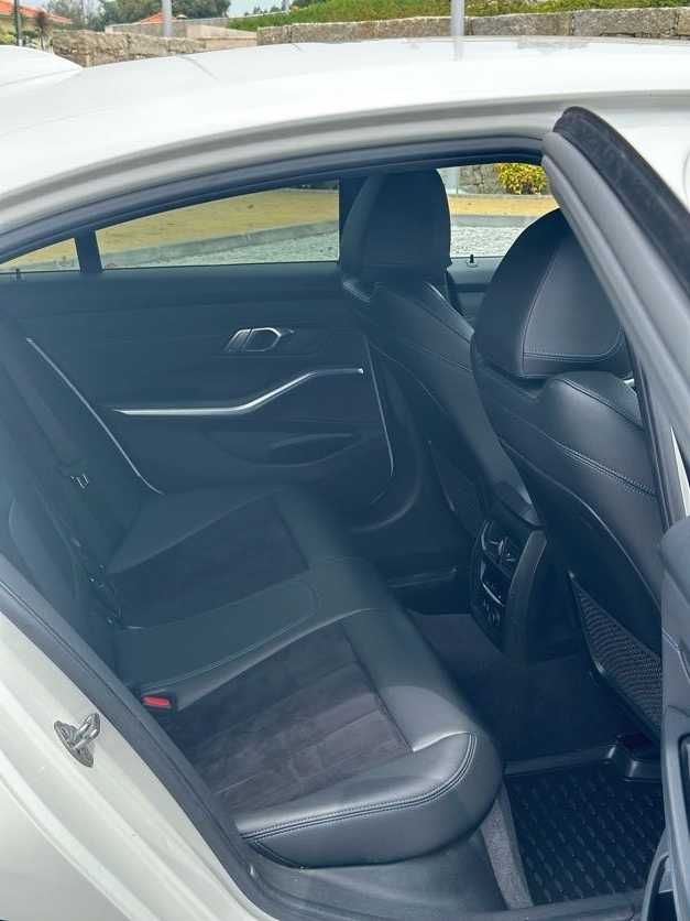 BMW 330e Pack M Auto 292cv Plug-in