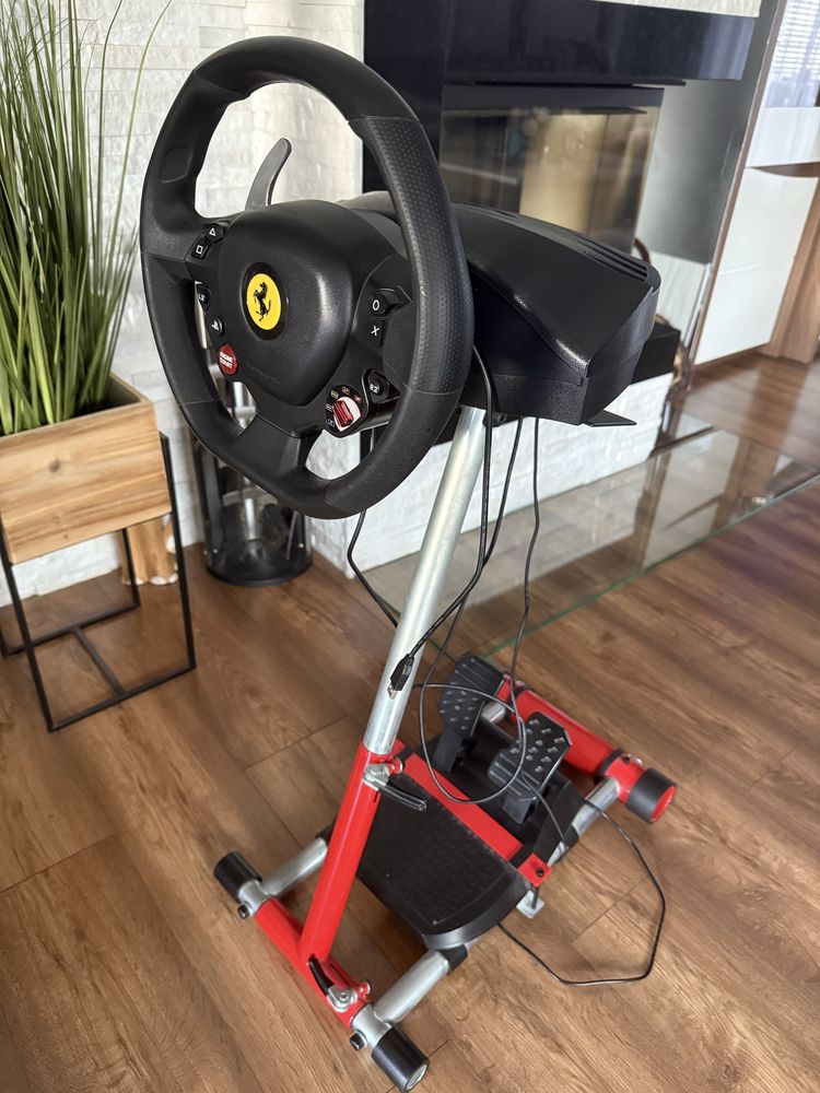 Kierownica i stojak Thrustmaster T80 RW Ferrari 488Gtb PS3-5,PC,xbox