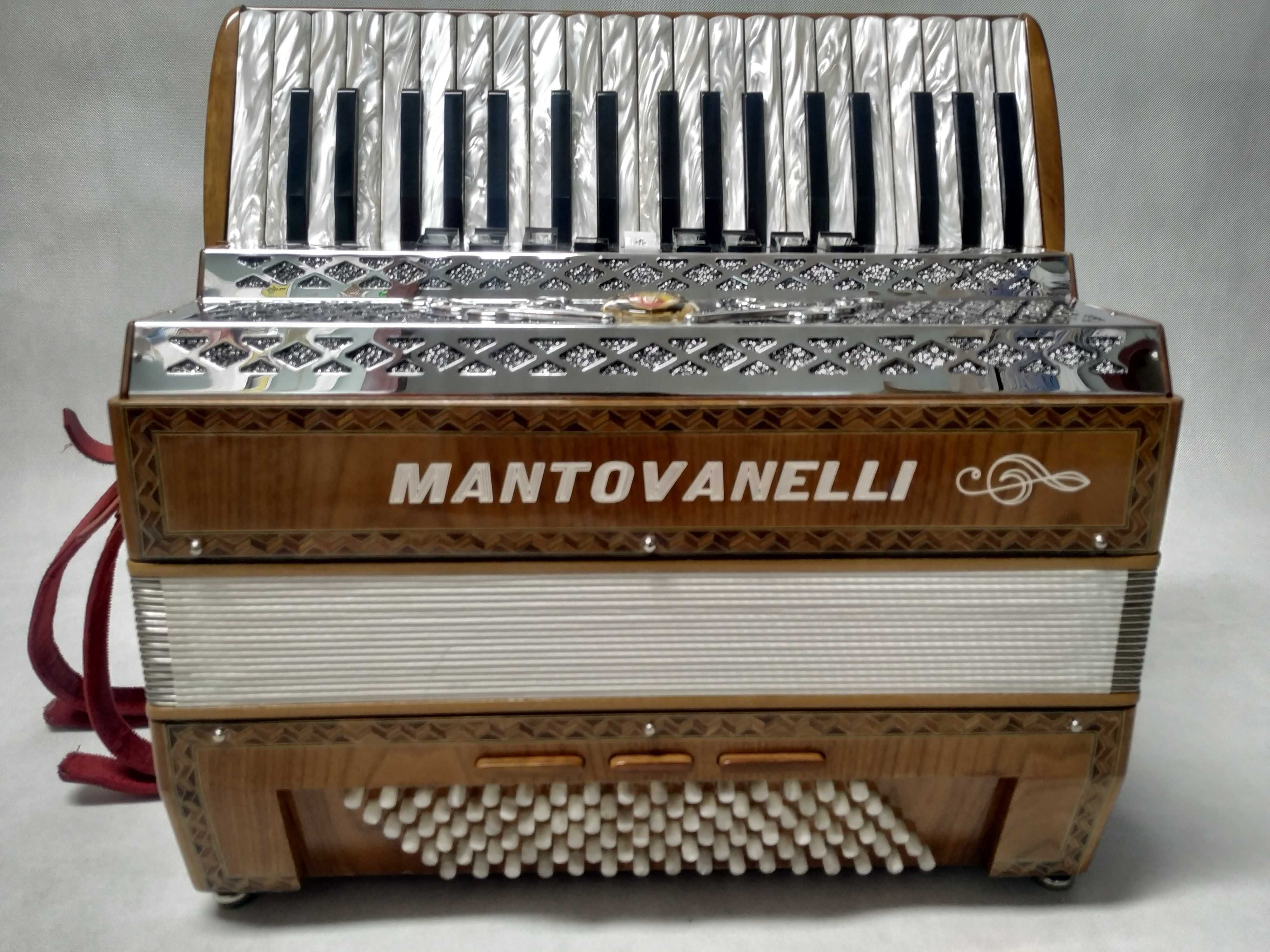 Akordeon Mantovanelli 96 BAS