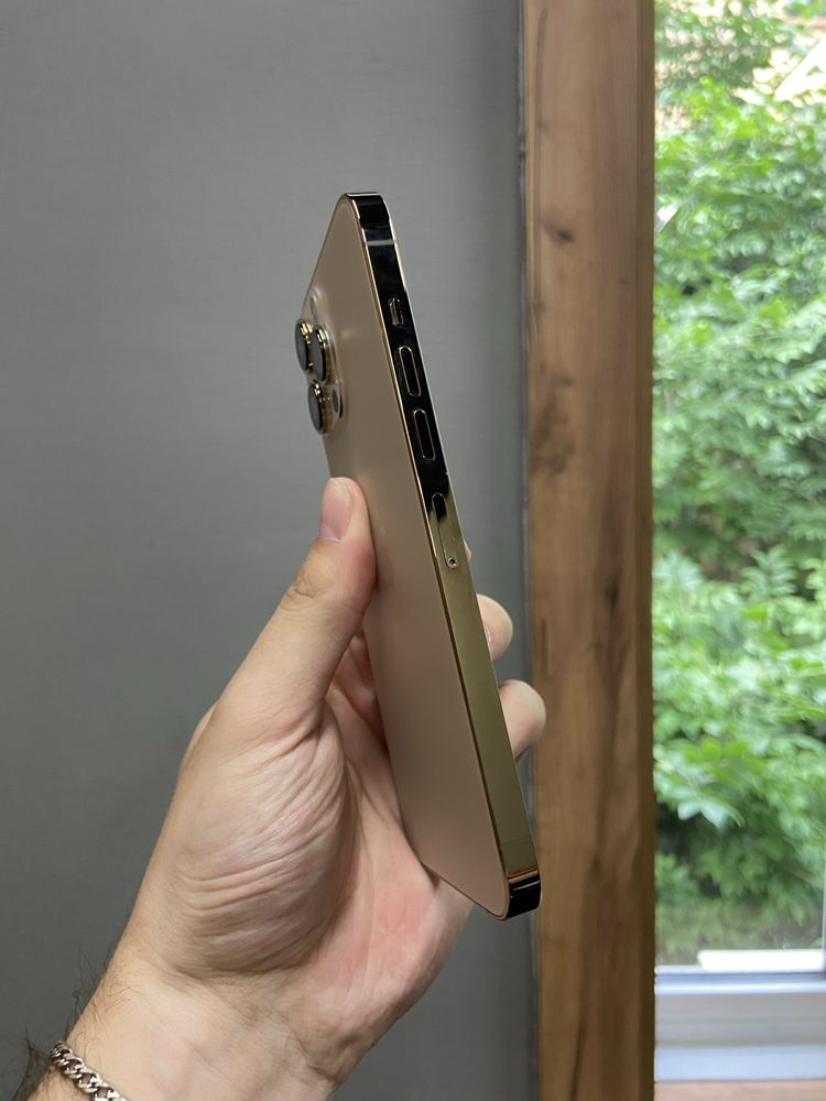 iPhone 13 Pro Max 256Gb Gold Neverlock Чудовий стан