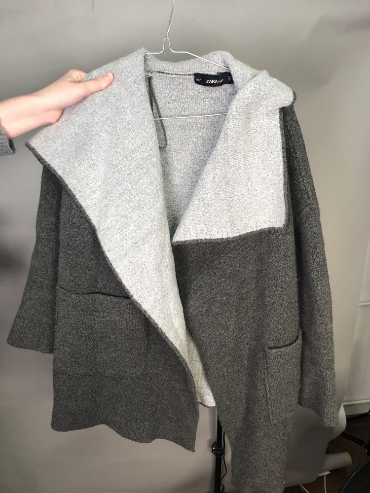 Sweter kardigan marki Zara szary S