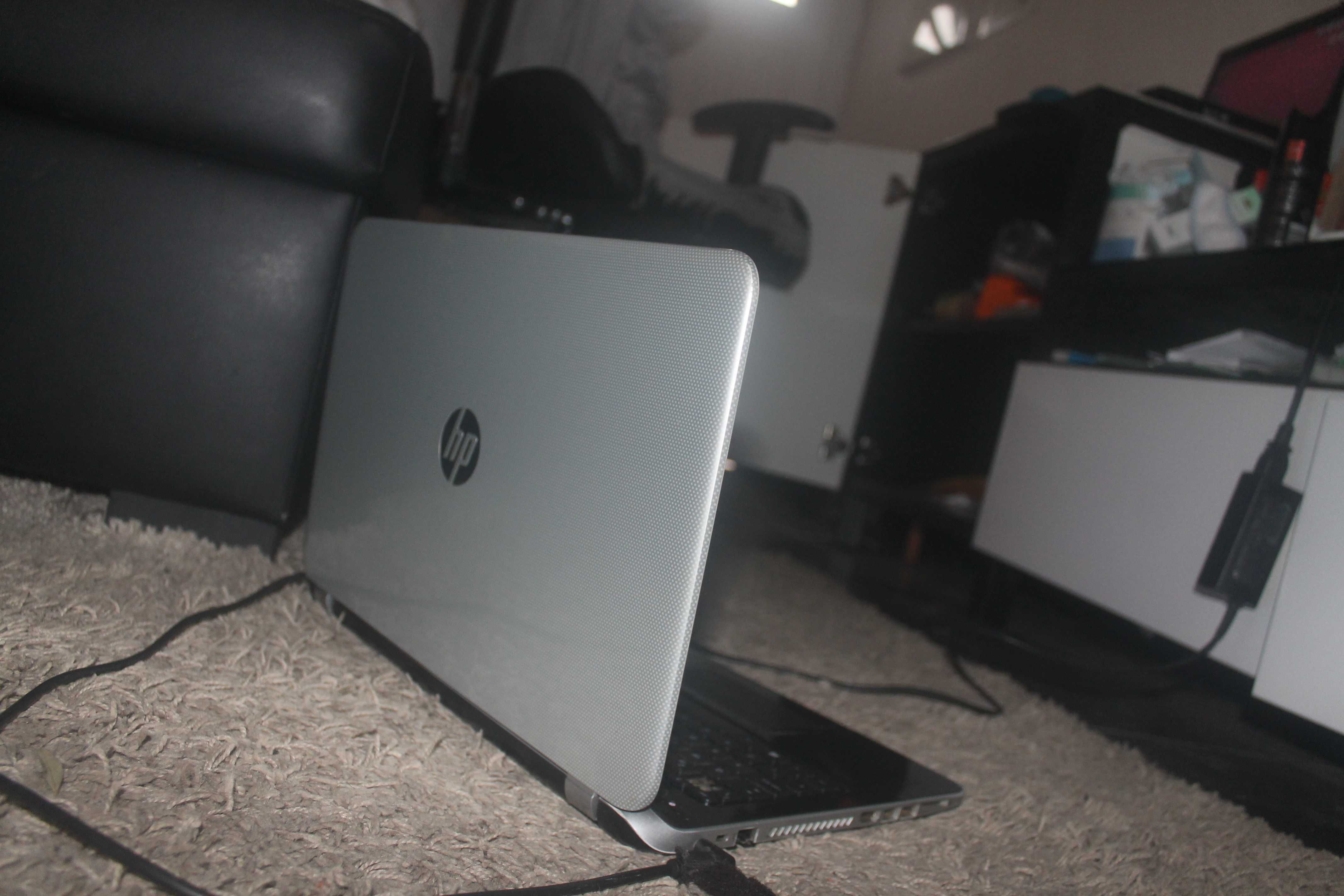 HP Pavilion 15-n052sp