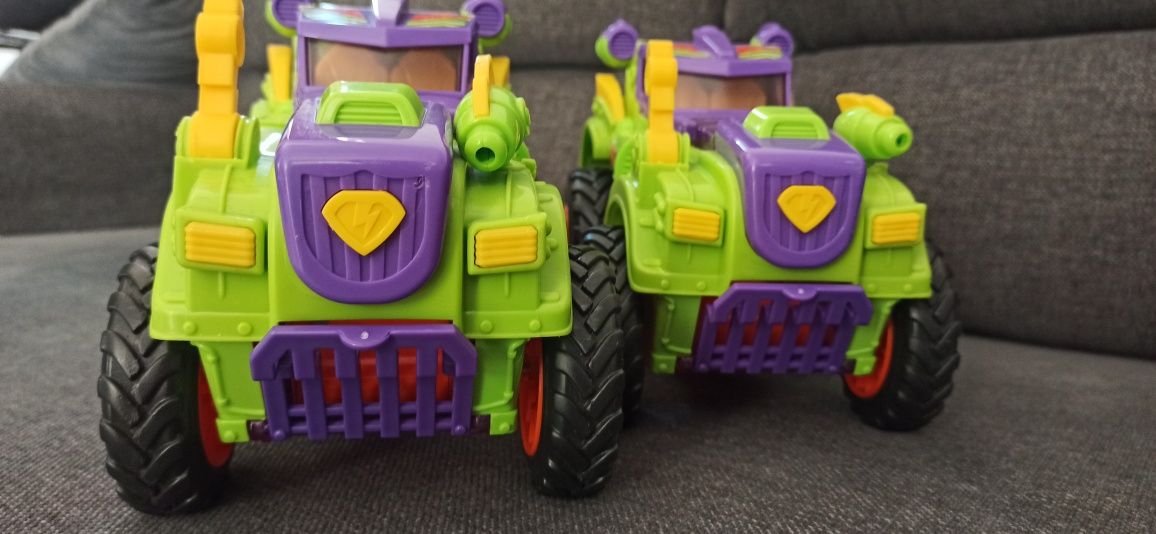 SuperZings S, pojazd Monster Roller Hydro Truck