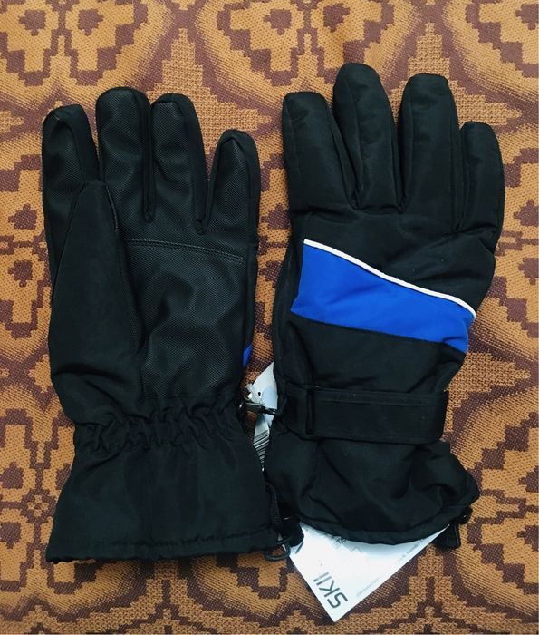 Перчатки спортивные