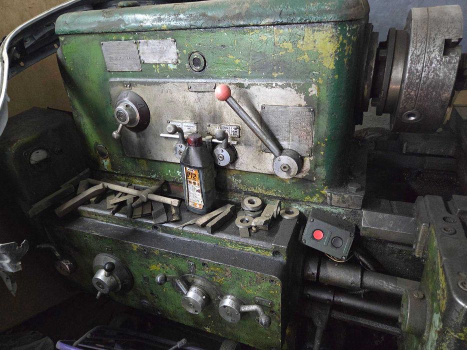 Токарный станок (токарно-винторезный станок) модель 9Н14С3