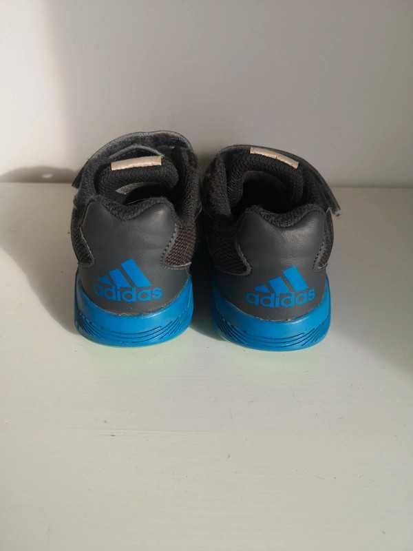 Buty adidas r 28