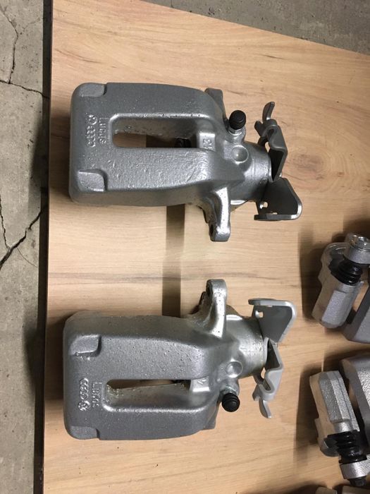 Задні супорта ауди А6 С5 кватро , фольцваген Б5 + повний привід