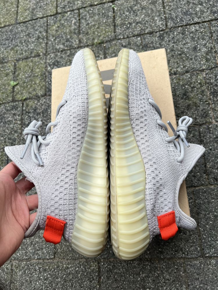 Adidas Yeezy Boost 350 V2 Light sneakersy buty szare niskie 44