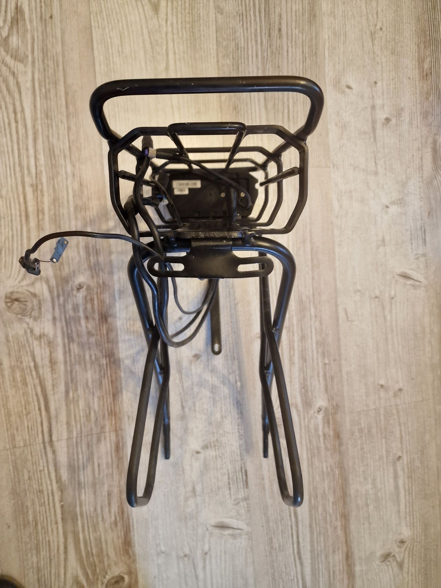 Bagażnik rowerowy tylny pod baterię ze sterownikiem