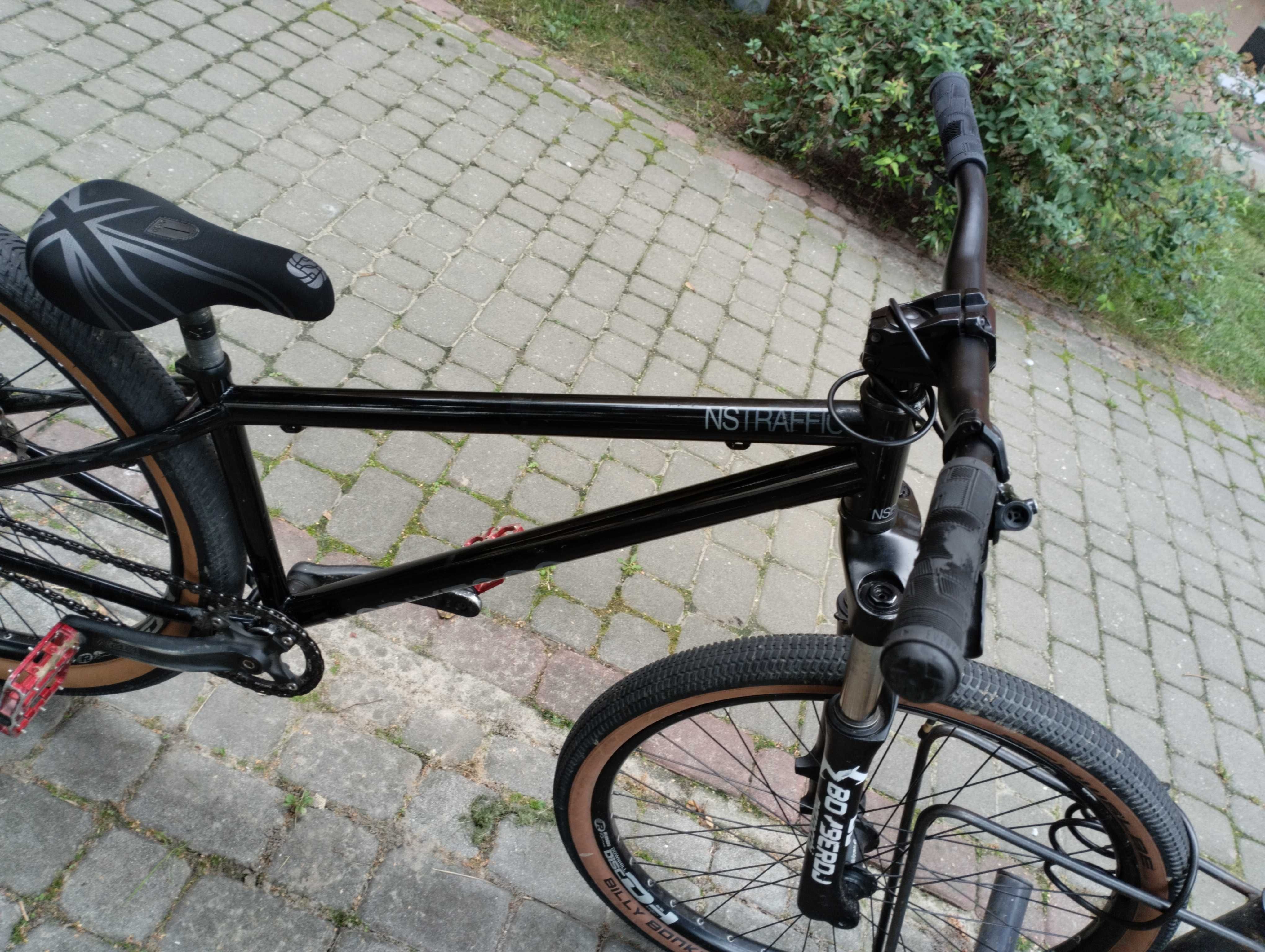 Sprzedam rower dirt NS traffic 26 cali super stan
