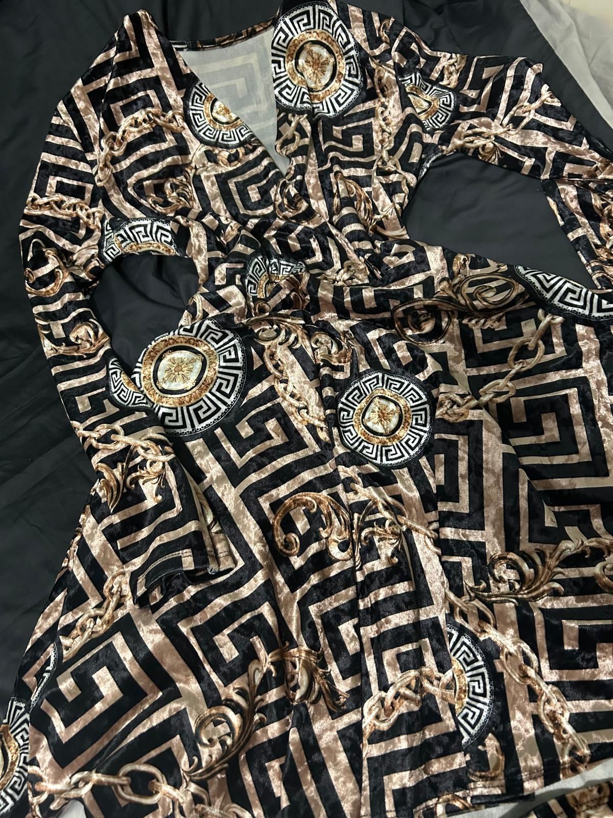 Elegancka sukienka na wzór Versace