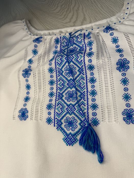 Вишиванка жіноча