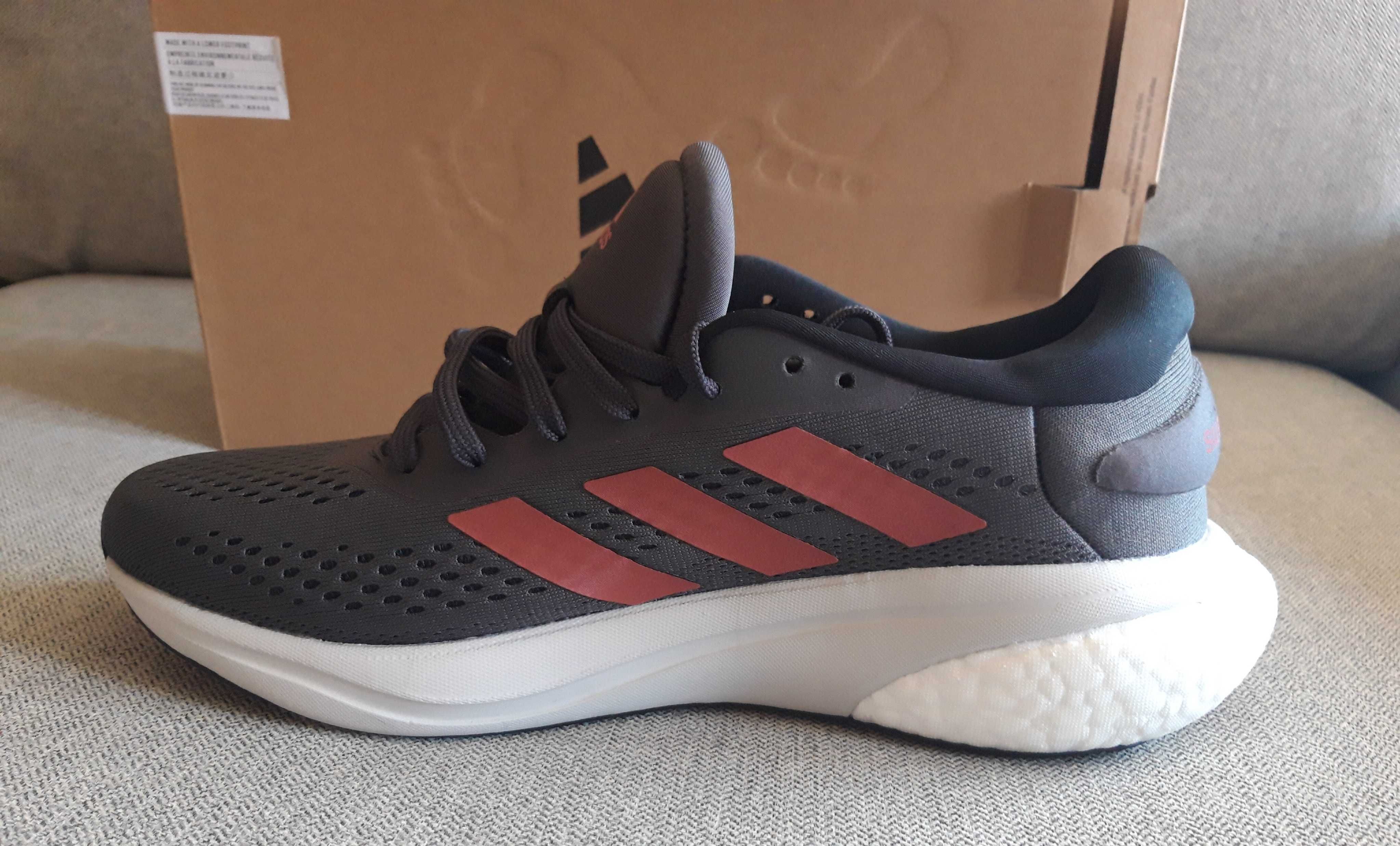 Sapatilhas de corrida, running ADIDAS - Artigo NOVO.