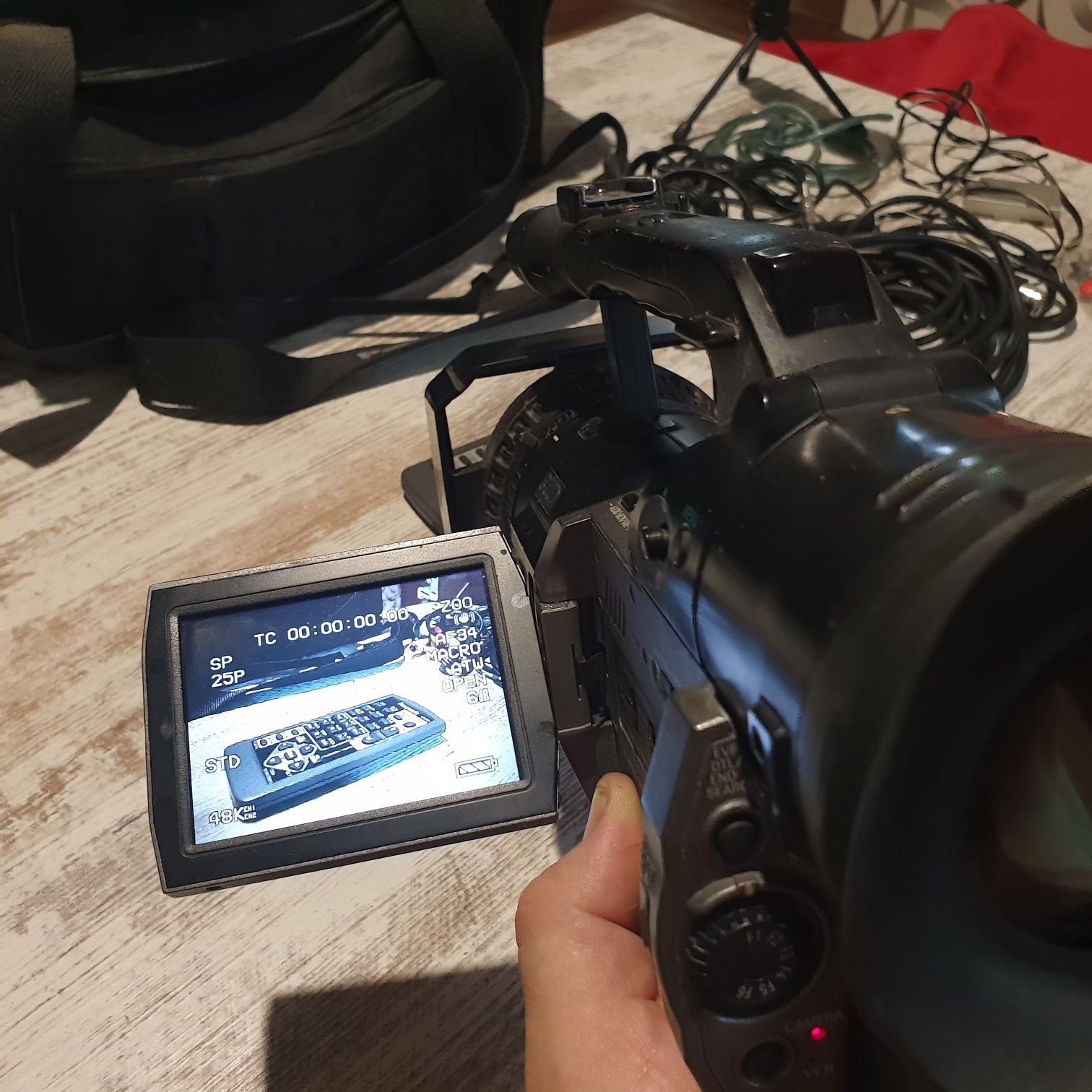 Професійна відеокамера Panasonic ag-DVX100A