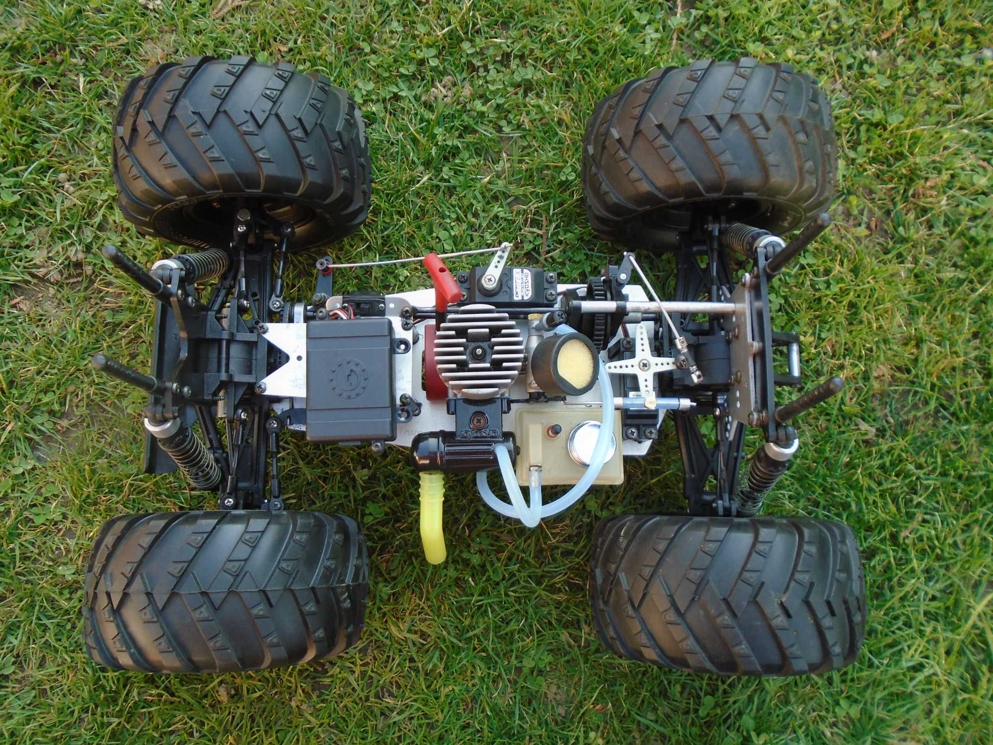 KYOSHO THRASHER Off Road 1:10 4WD Nitro Vintage Spalinowy Model RC