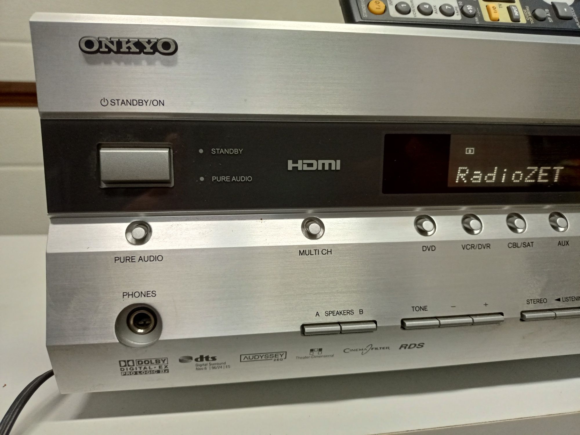 Amplituner 7.1 z HDMI Onkyo TX-SR505E