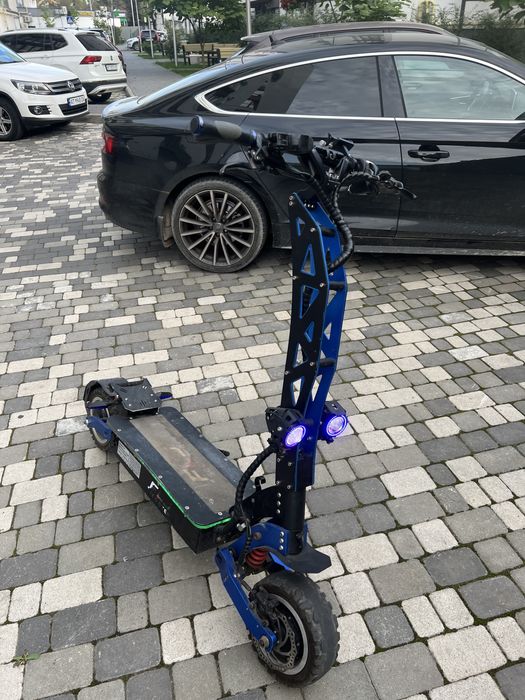 Електросамокат FLJ SK3-3 72V/7000 W/11″/Dual motor/45 Ah/100км/