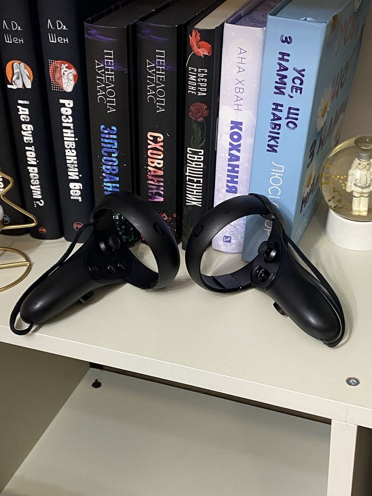VR шолом Oculus Quest 1 64GB (комплект + elite strap)