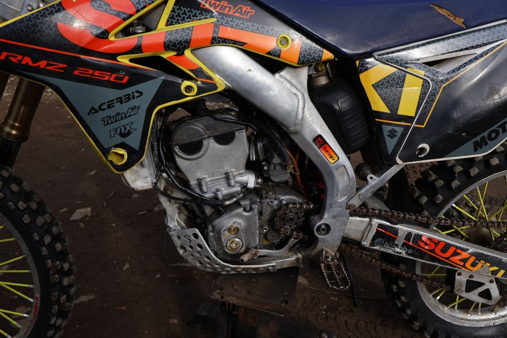 Sprzedam suzuki rmz 250
