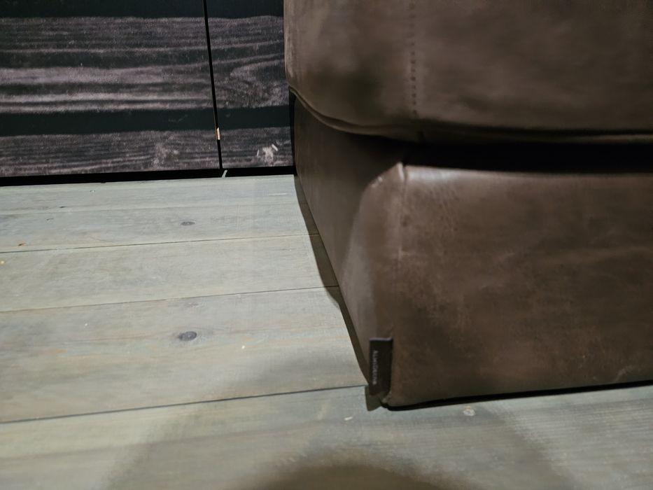 Pufa skórzany brąz