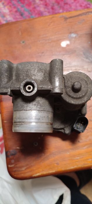 Продам дросельну заслонку оригінал буФабия 1.2