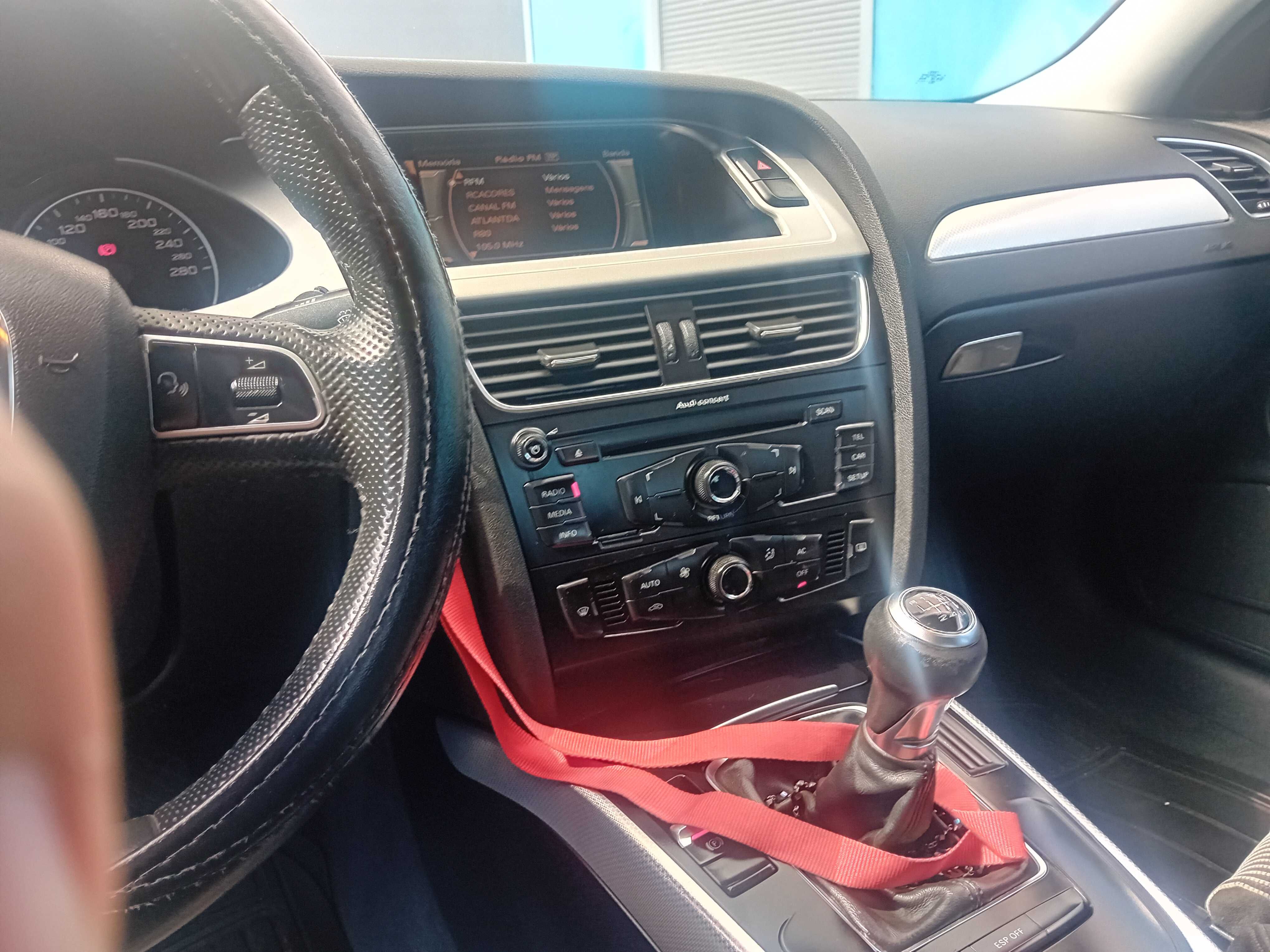 Audi A4 versão B8