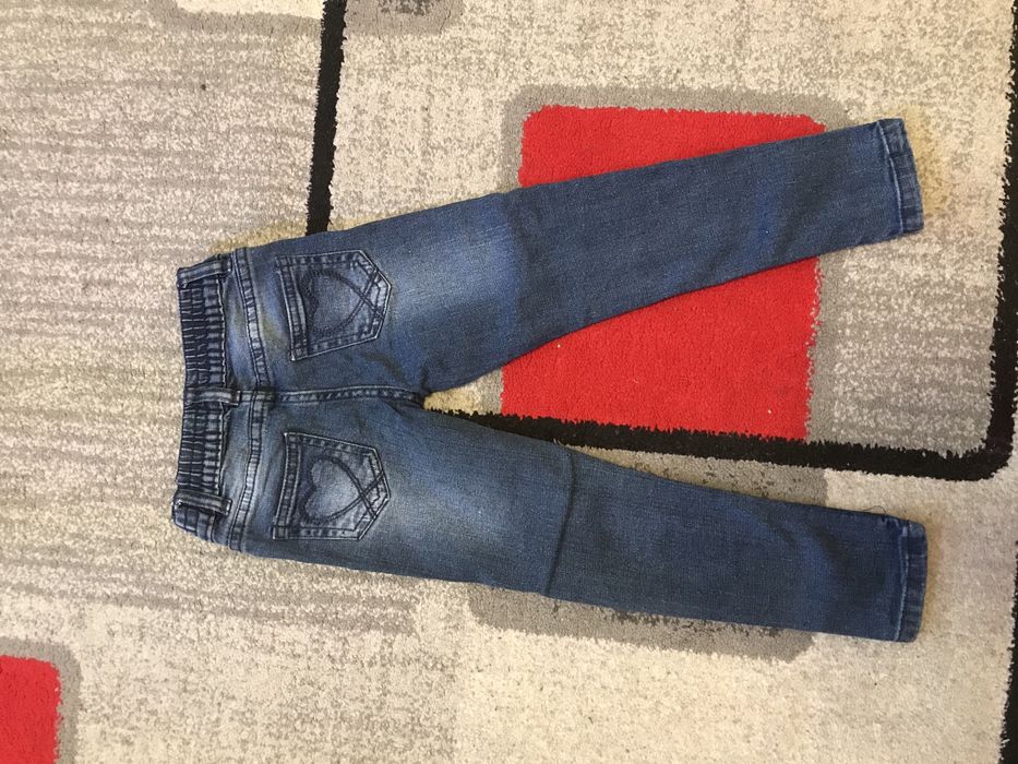 Spodnie jeansowe r.104 dla dziewczynki