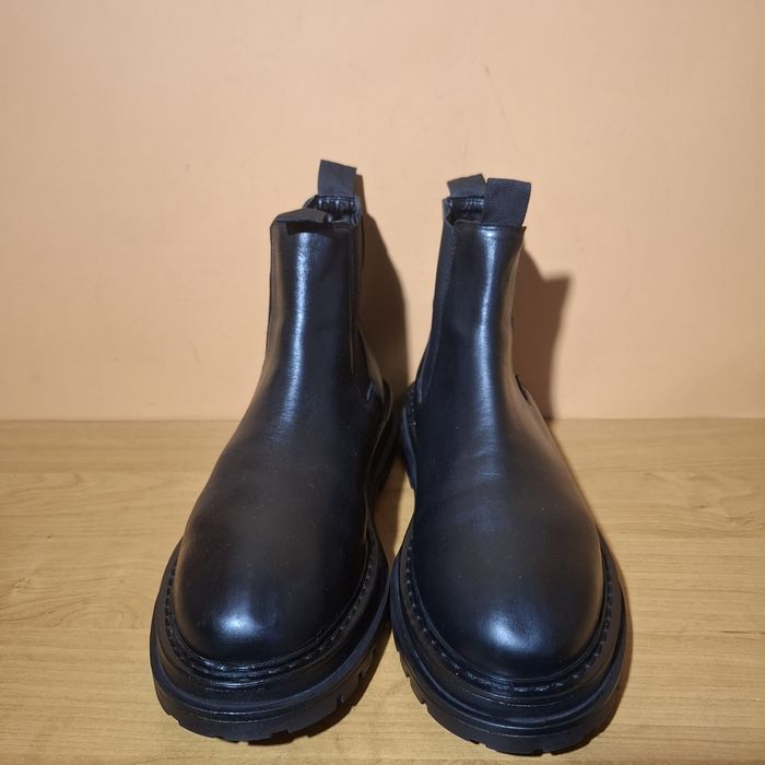 Чоловічі фірмові черевики Asos