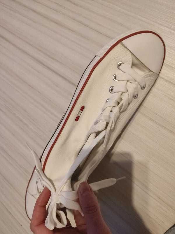 buty trampki damskie rozm. 39 firmy Smith's