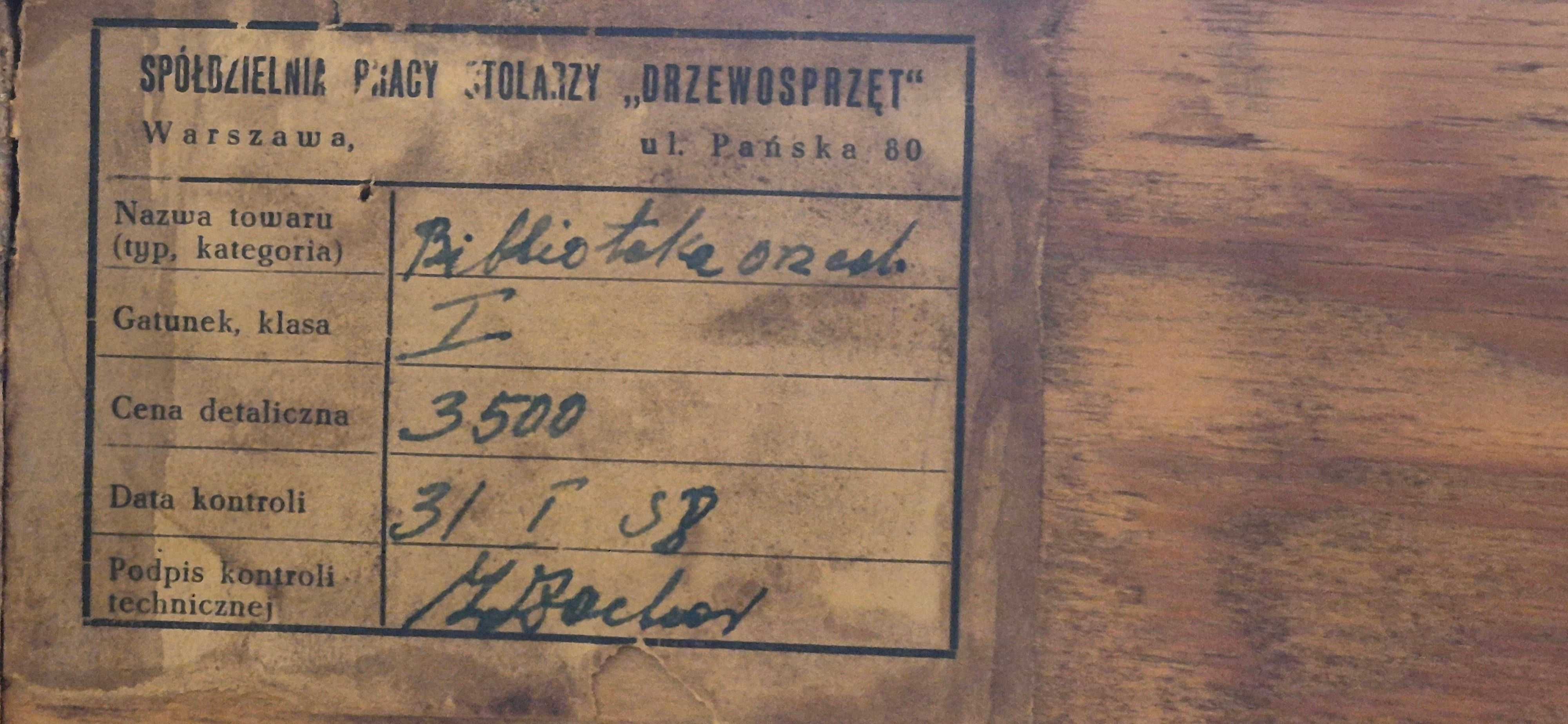 Biblioteczka orzechowa w stylu art deco, lata 50te. Po renowacji
