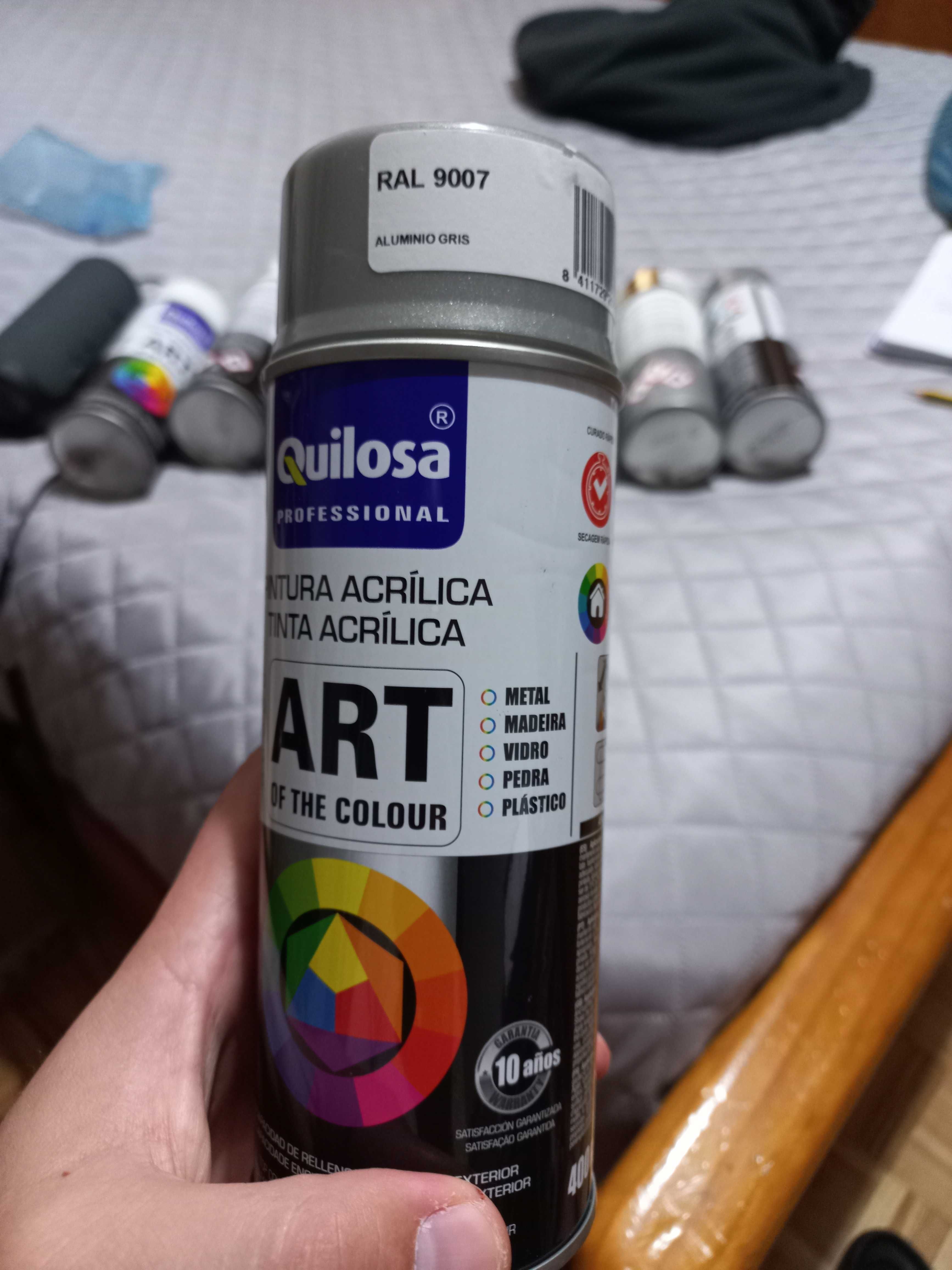 Tinta acrílica para pintura profissional QUILIOSA EM SPRAY