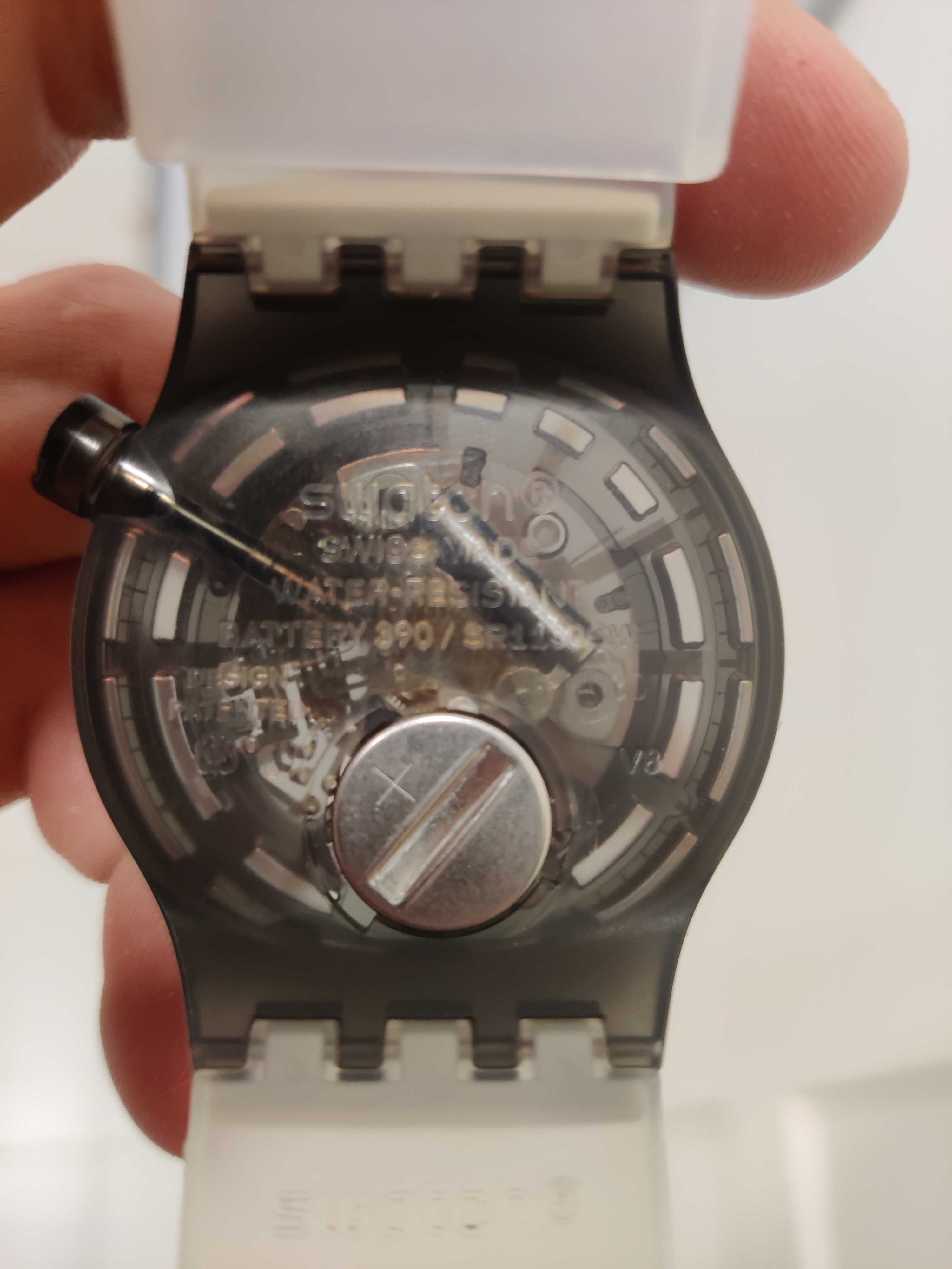 Relógio Swatch branco