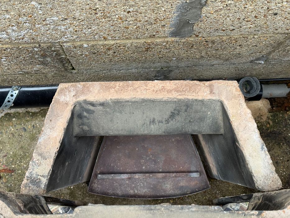 Камін газовий в ідеальному стані в повному комплекті