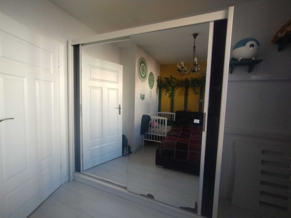 Szafa z drzwiami przesuwnymi