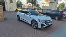 Auto do ślubu Audi Q8 Etron zdalne sterowanie