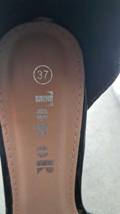 Eleganckie, czarne sandały Top oR, rozmiar 37