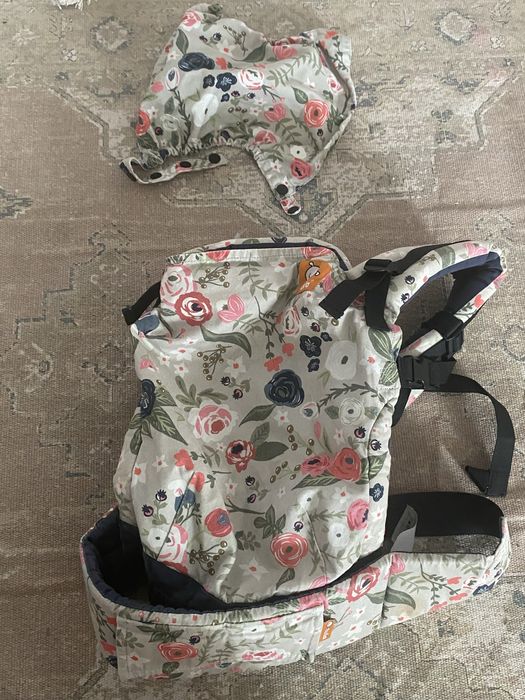 Nosidlo ergonomicznw dla dzieci Tula z kapturem 7-20 kh