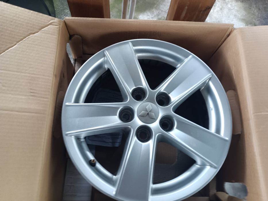 Alufelgi 114.3x5 r16 stan bardzo dobry Mitsubishi Lancer