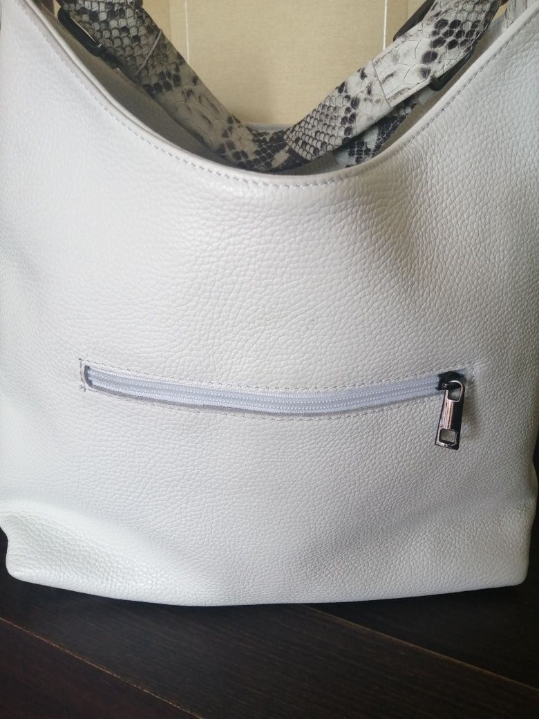 Piękna biała torebka, MARCO MAZZINI, włoska.